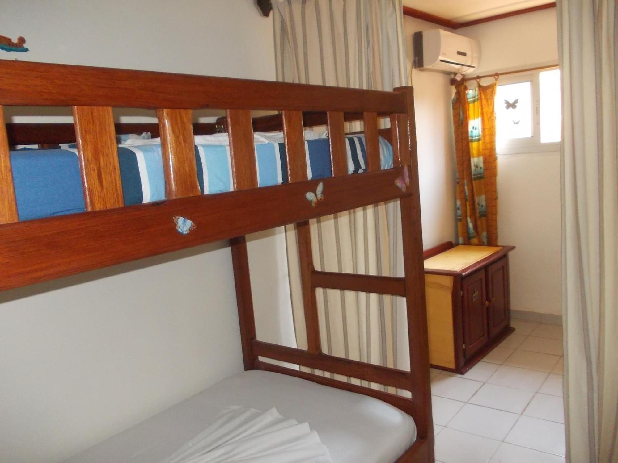 Hotel Restaurant Gites Kribi Exterior photo
