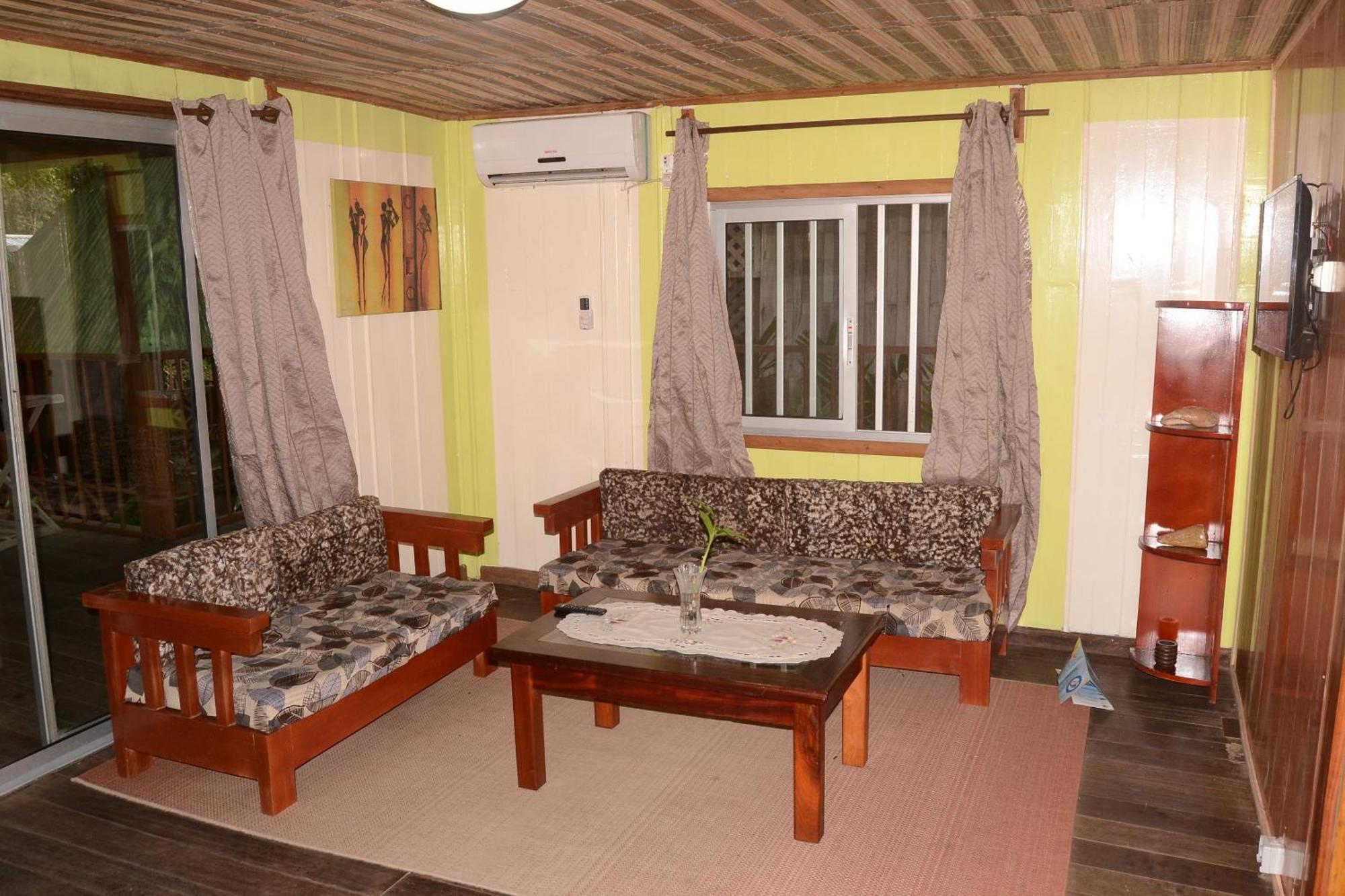 Hotel Restaurant Gites Kribi Exterior photo