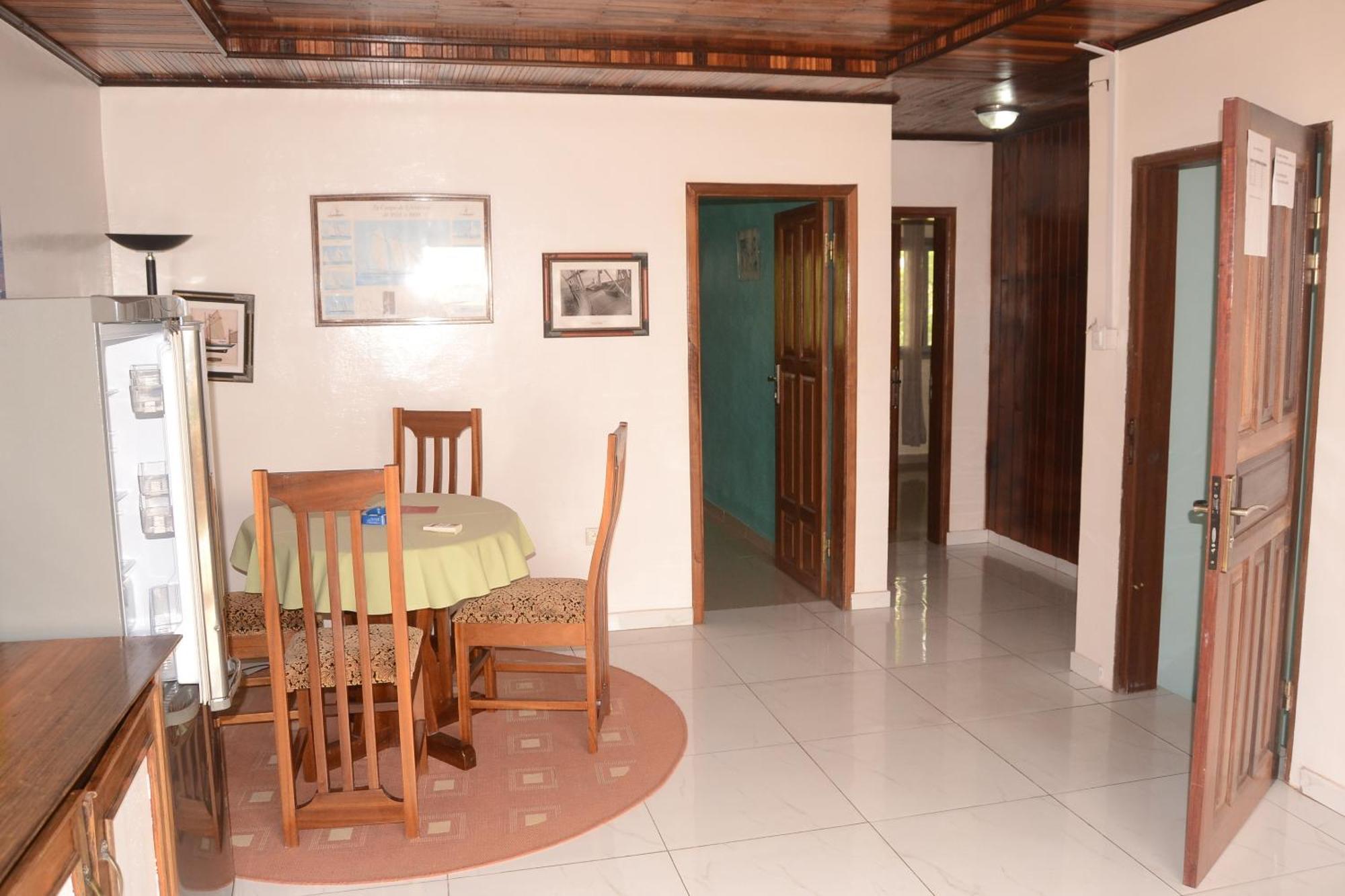 Hotel Restaurant Gites Kribi Exterior photo